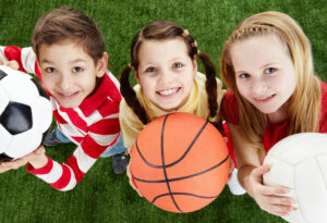 هل الرياضة تقوي شخصية الطفل؟